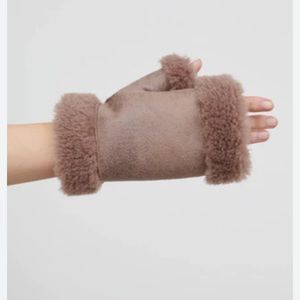 Jakke Sandy Faux Fur Shearling Gloves Mushroom Brown Tan NWT $108 NIP #REVOLVE
